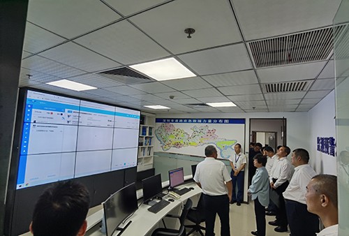 領(lǐng)導(dǎo)介紹