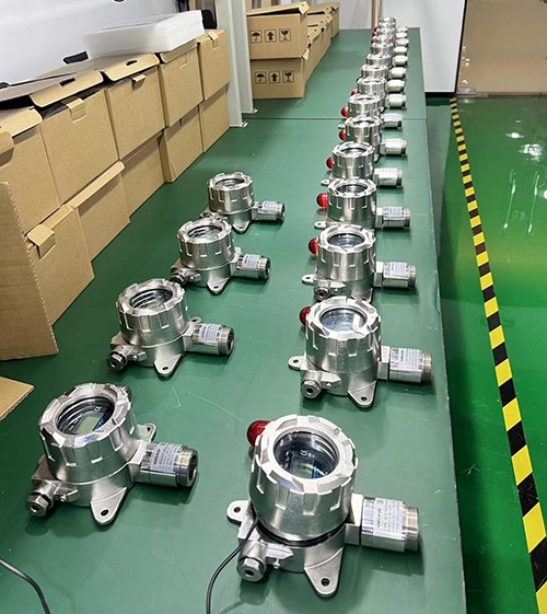 壁掛式無水肼報(bào)警器