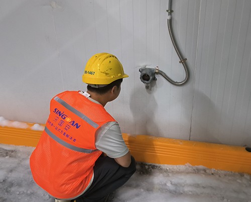 壁掛式苯檢測儀安裝教程