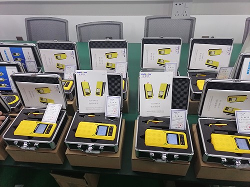 八氟環(huán)丁烷檢測儀固定和便攜式產(chǎn)品有什么區(qū)別